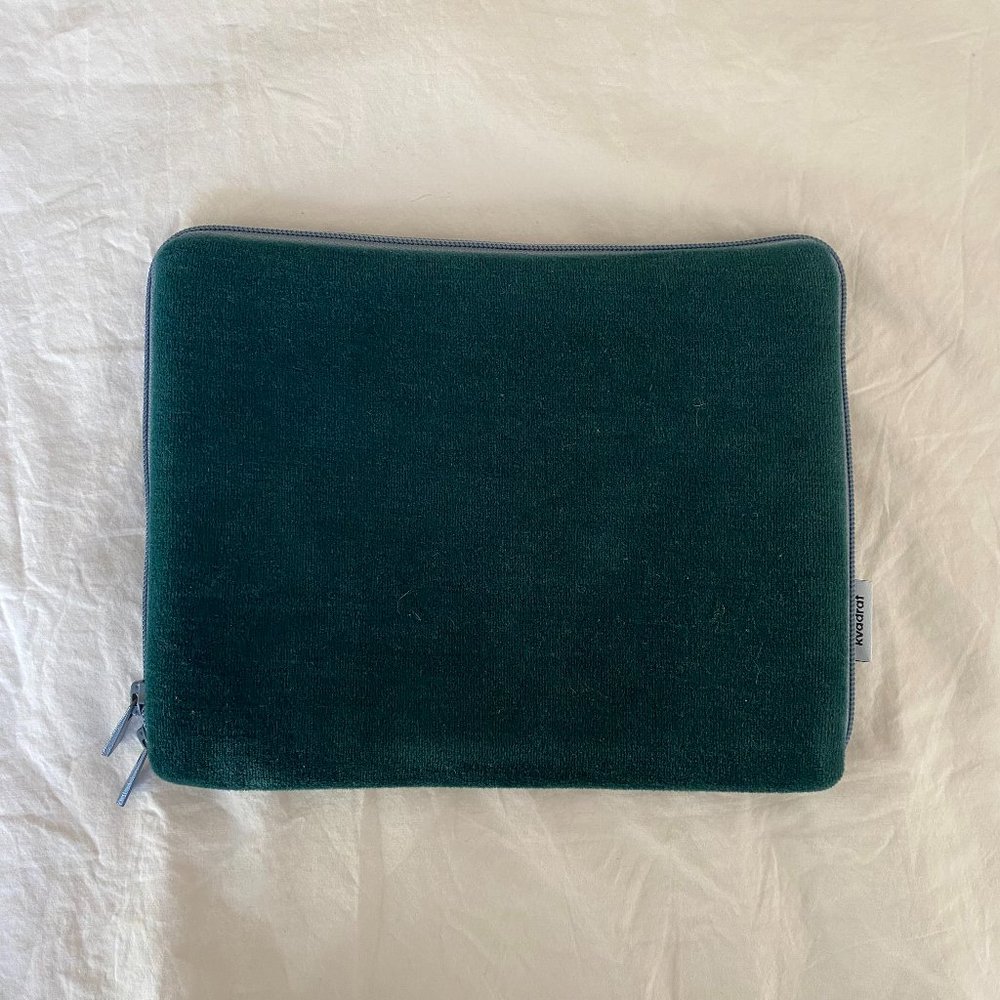 Unique Green Velvet iPad Case - Picture 1 of 4